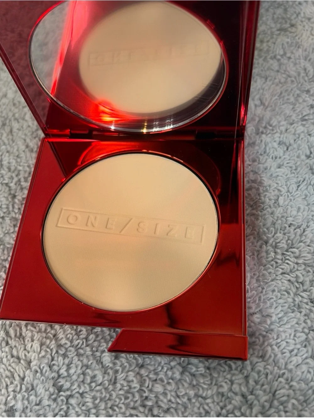 ONE/SIZE Versatile Foundation Powder - Fair 4 (NR) neutral rosy undertones BNIB!